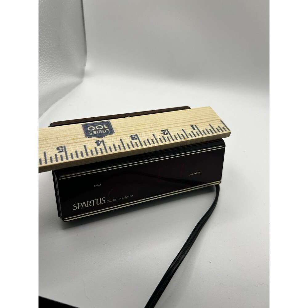 Vintage SPARTUS Woodgrain His & Hers Red Dual Digital Alarm Clock Retro 1148 - Picture 6 of 6